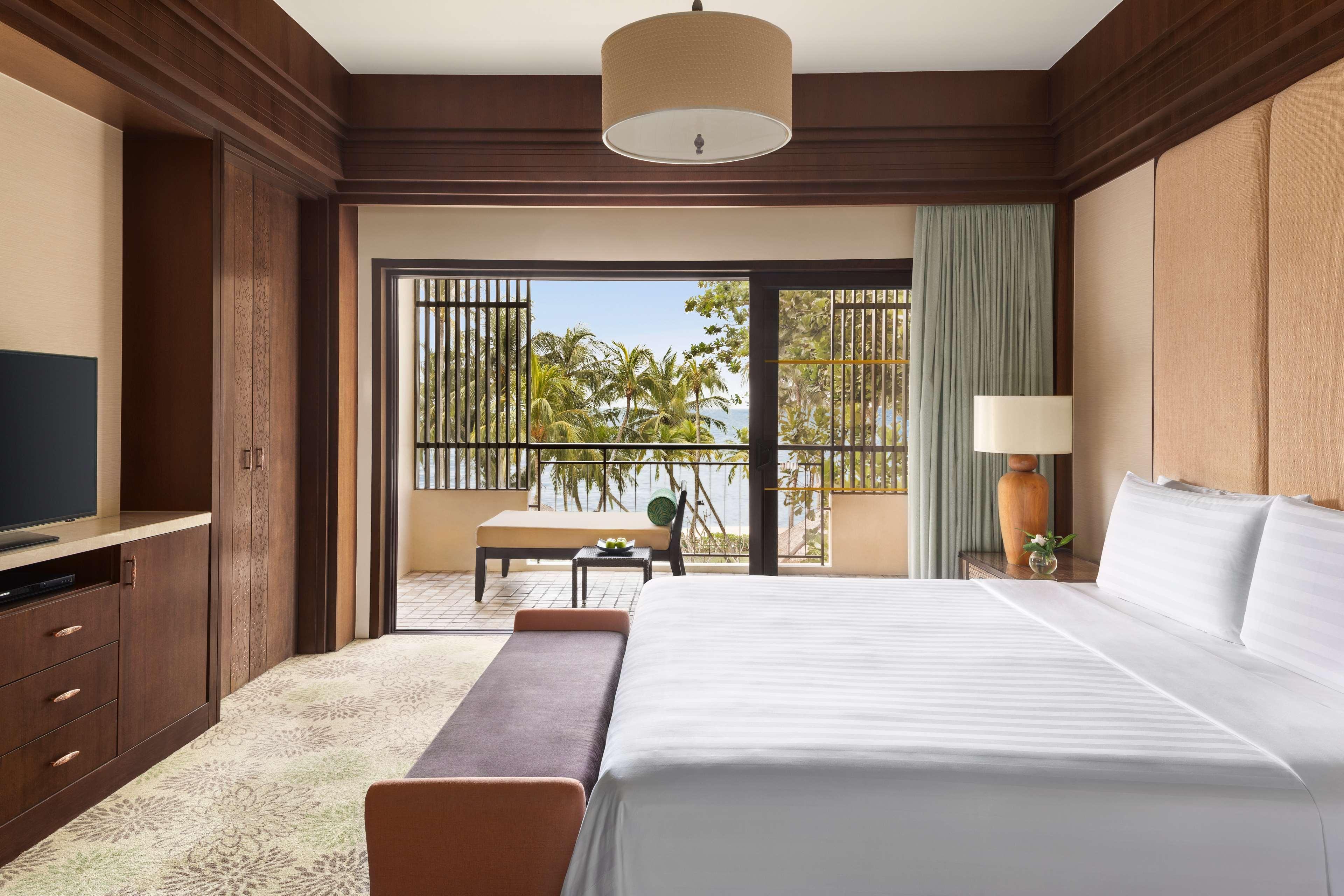 Shangri-La Rasa Sayang, Penang باتو فيرينغي المظهر الخارجي الصورة A guest room at The Westin Maldives