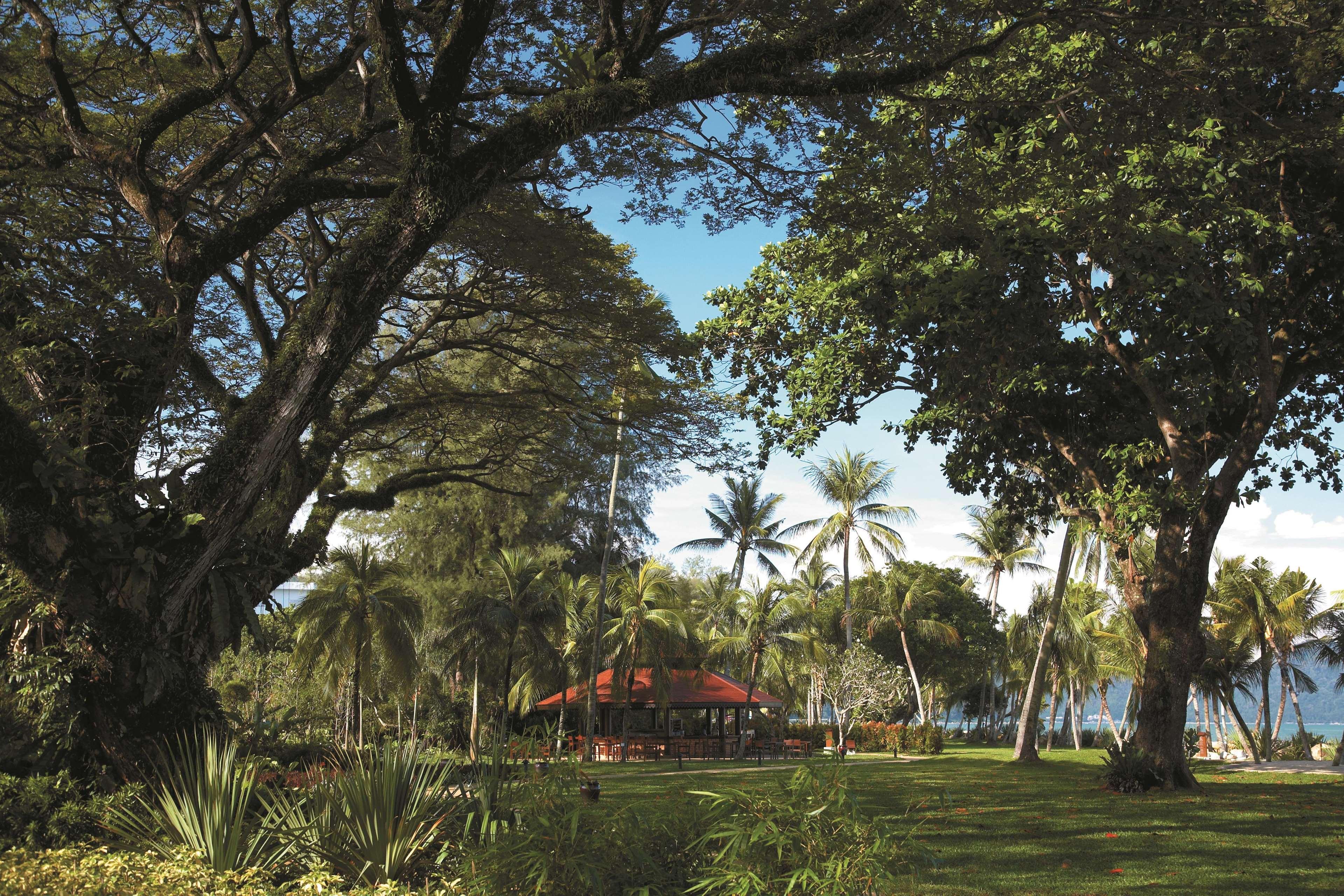 Shangri-La Rasa Sayang, Penang باتو فيرينغي المظهر الخارجي الصورة The park