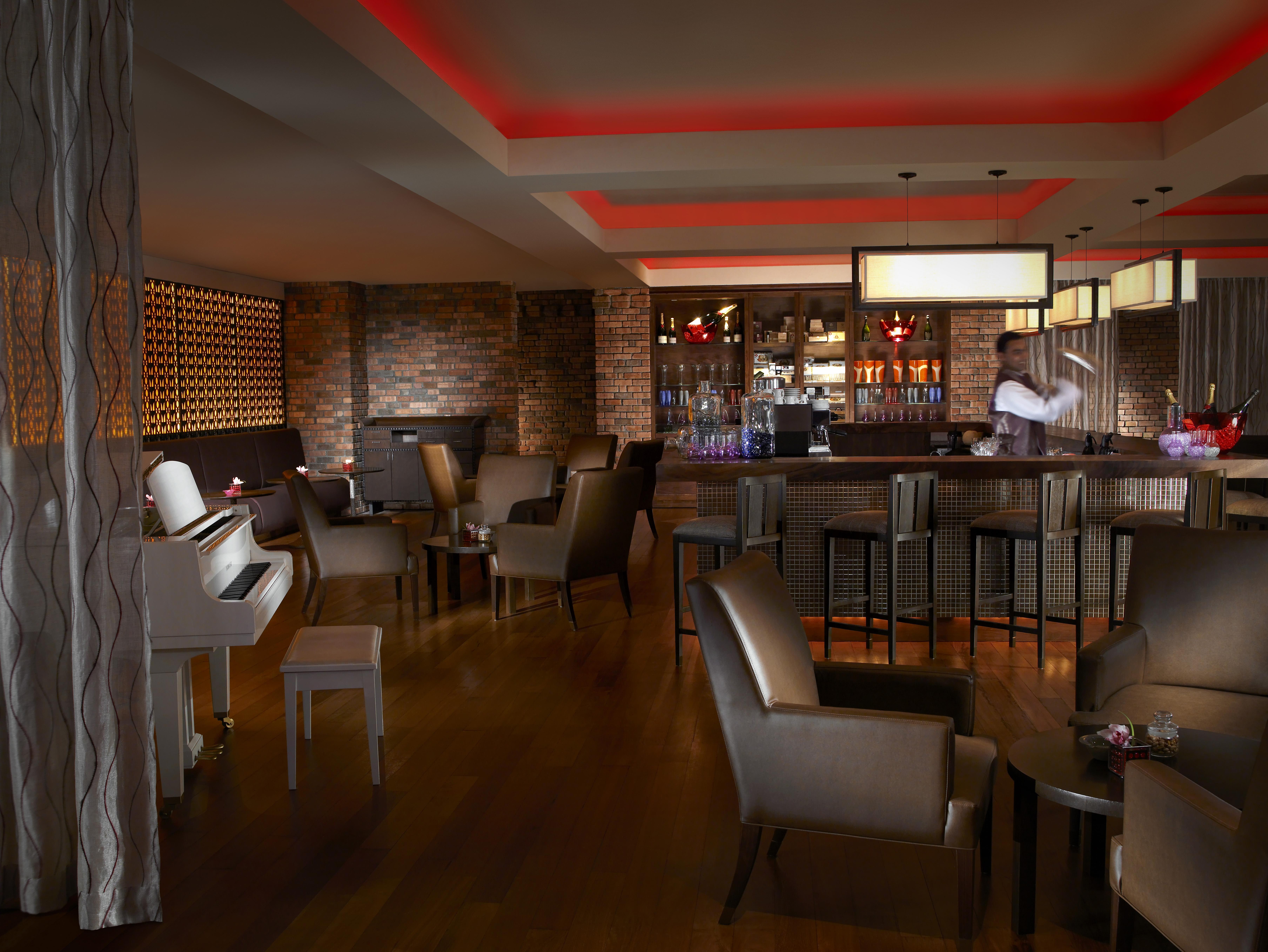 Shangri-La Rasa Sayang, Penang باتو فيرينغي المطعم الصورة The Bar