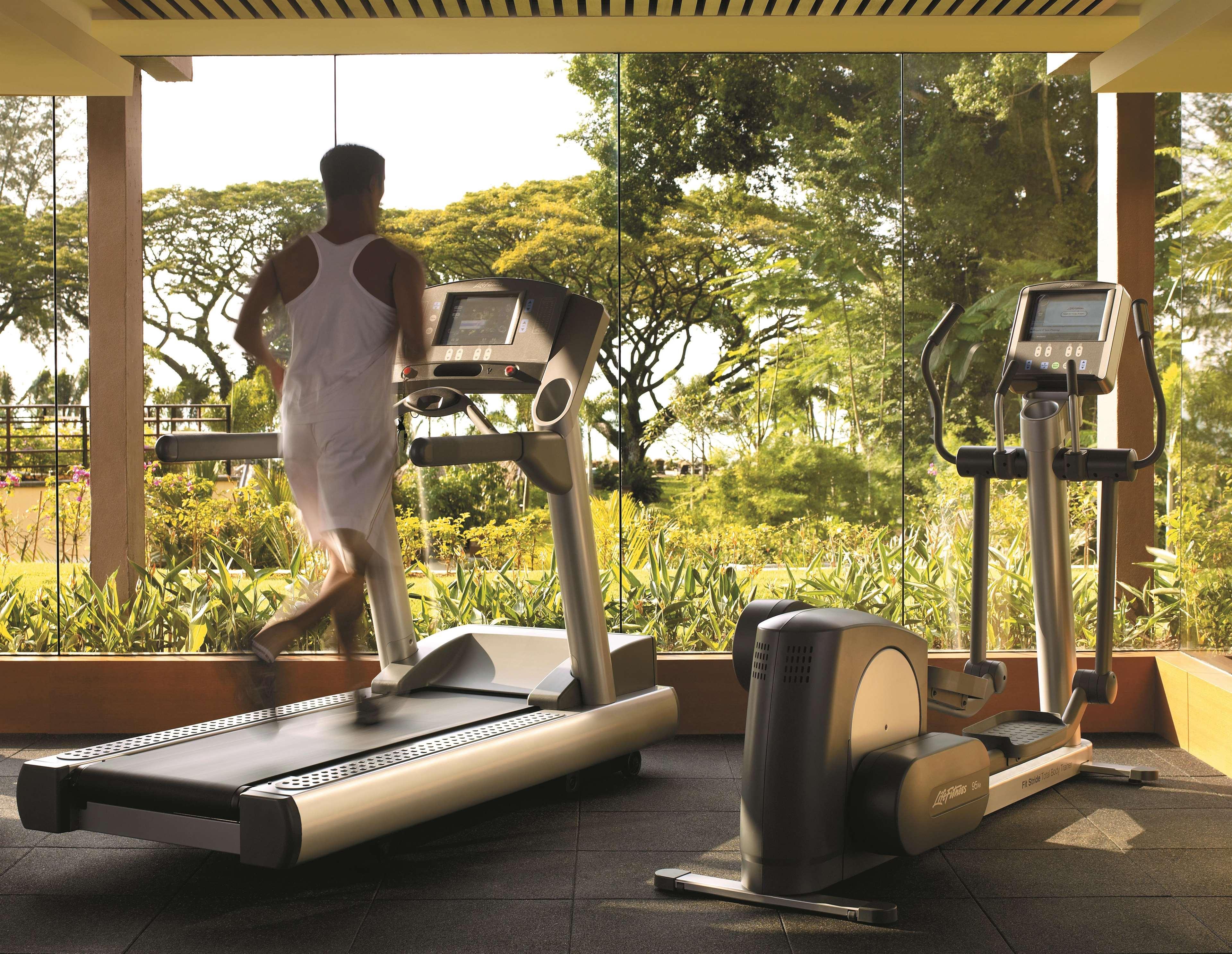 Shangri-La Rasa Sayang, Penang باتو فيرينغي المظهر الخارجي الصورة A treadmill